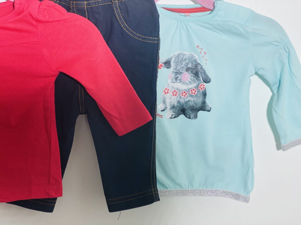 62-es, 2-4 hó kislány ruhacsomag - Image 5