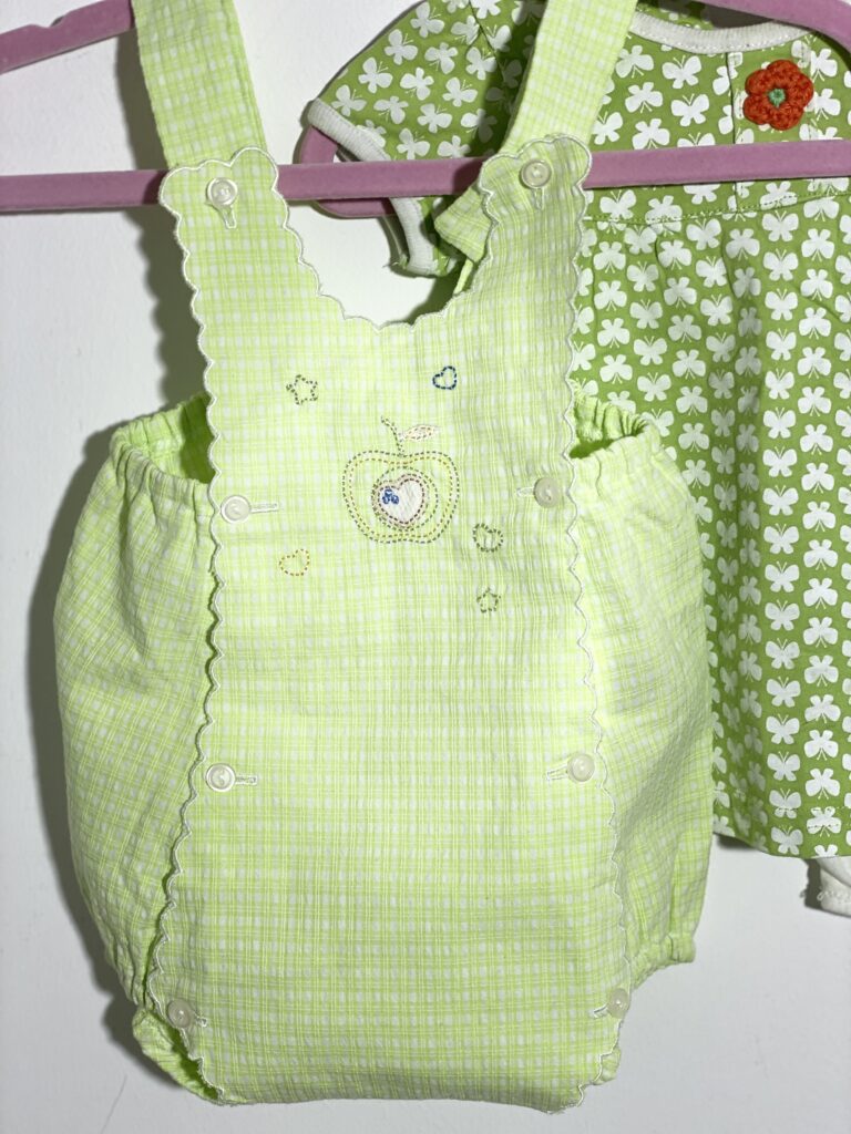 62-es, 2-4 hó kislány ruhacsomag - Image 2