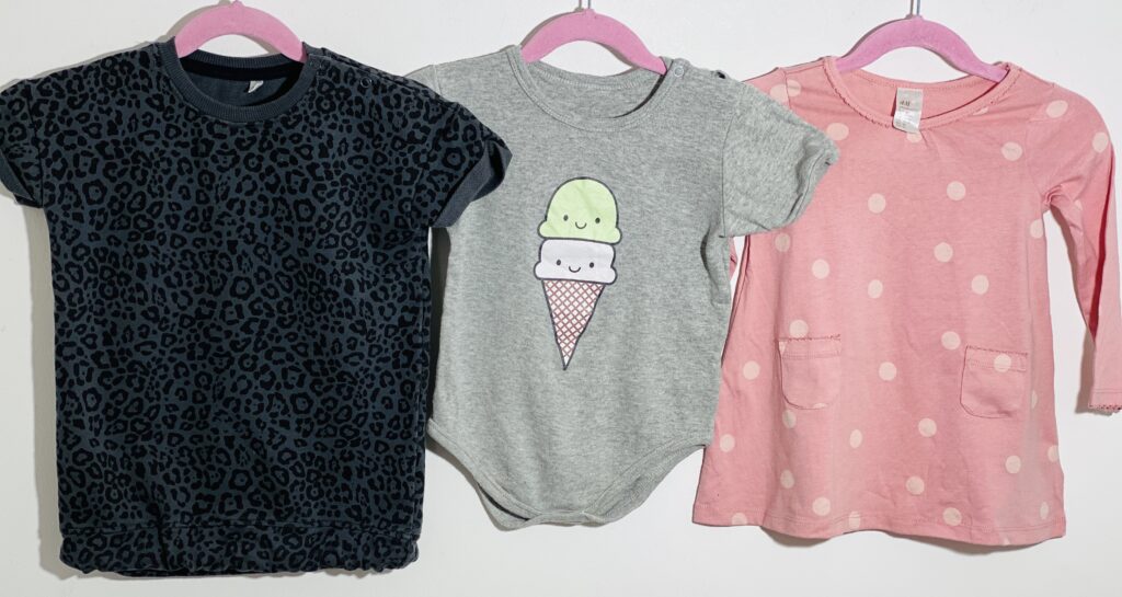 80-as, 9-12 hó kislány ruhacsomag