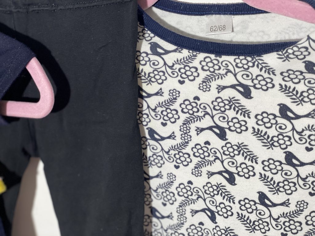 62-es, 2-4 hó kislány ruhacsomag - Image 4