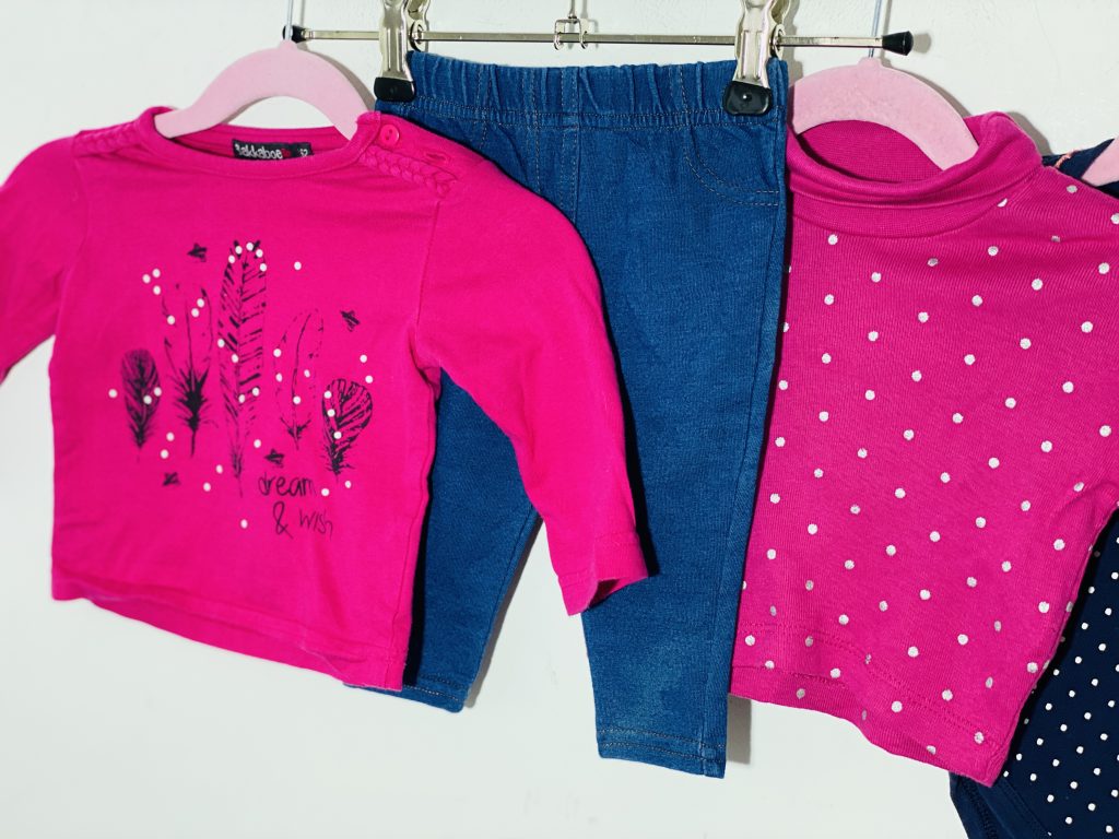 62-es, 2-4 hó kislány ruhacsomag - Image 4